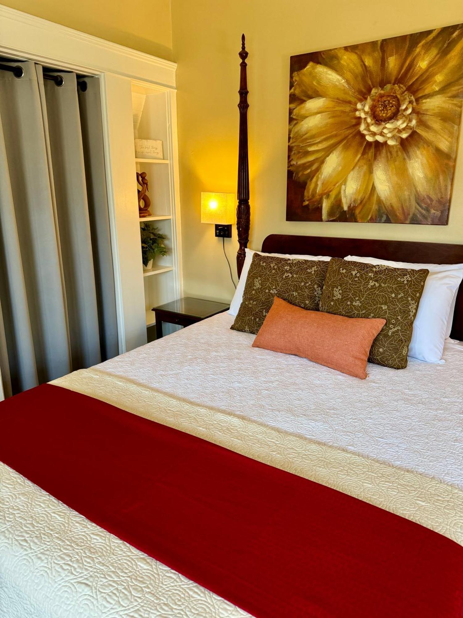 Bayberry Inn B&B And Oregon Wellness Retreat أشلاند المظهر الخارجي الصورة